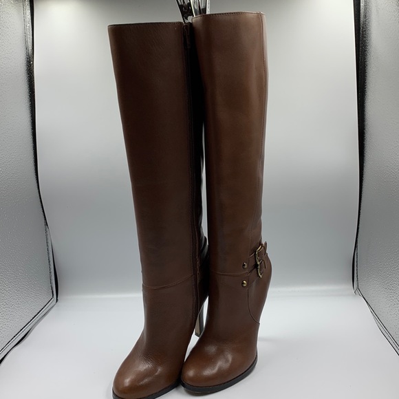 Heeled boots - Picture 1 of 6